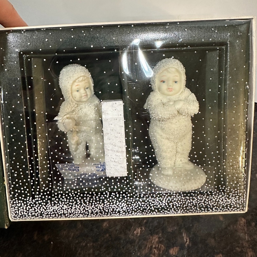 Dept 56 Snowbabies I Found Your Mittens Set of 2 Winter Tales Figurine Retired